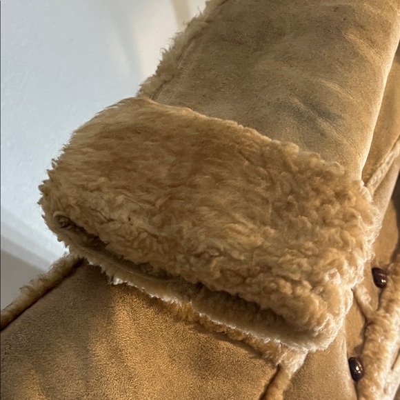 Vintage 1980's Shearling Women’s Coat by Lawrence USA - Picture 8 of 13